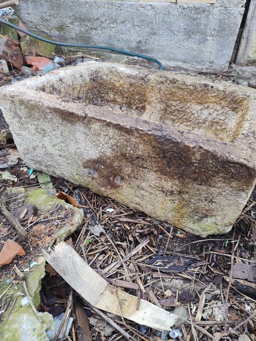 Постав от дялан камък