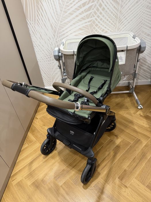 Продам кровать с коляску за 60К