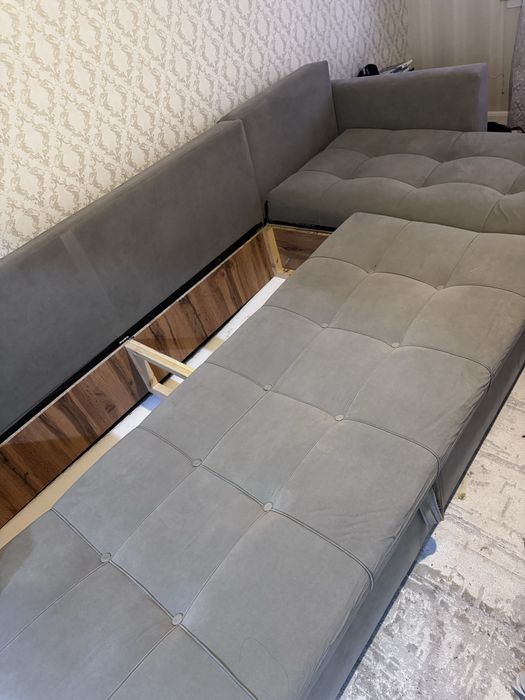 Диван угловой серый