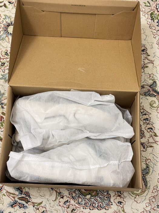 Продам зимние кроссовки