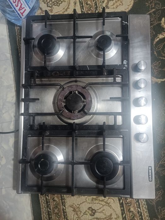Продам газовую панель на 5 камфорок фирмы Данке.