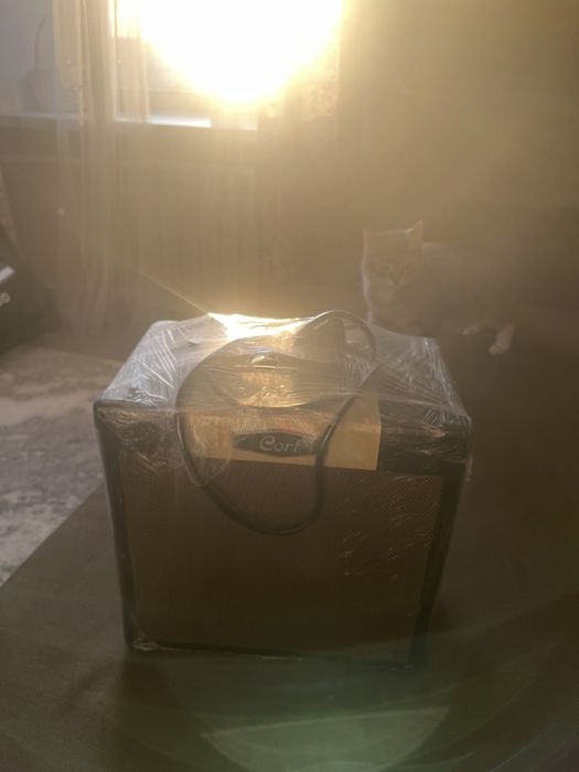 СРОЧНО усилитель для электрогитары