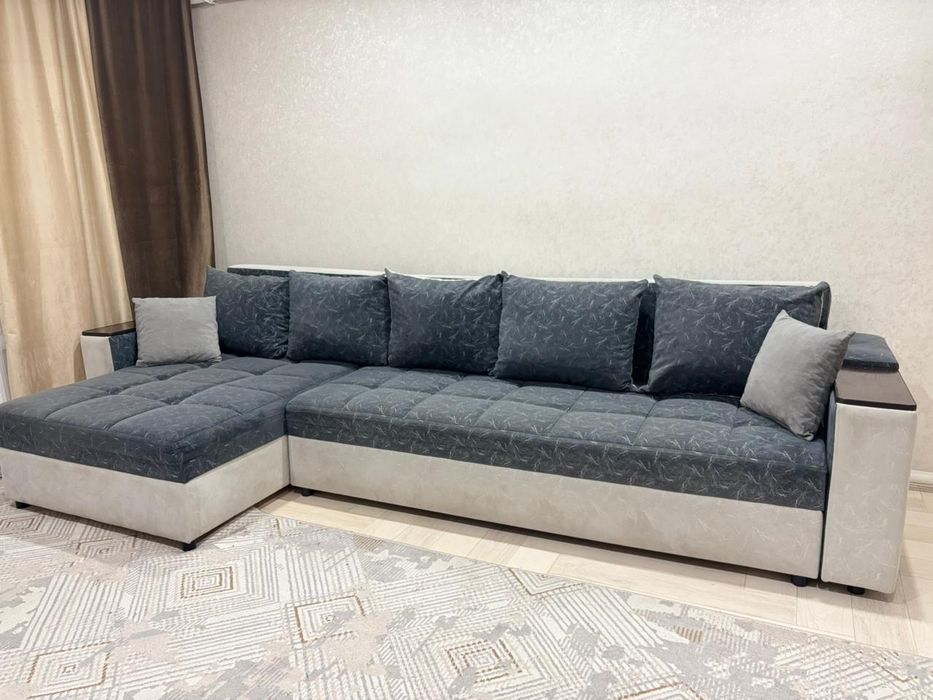 Продам большой диван