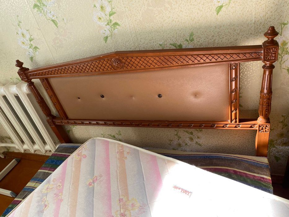 Продам кровать нестандартного размера