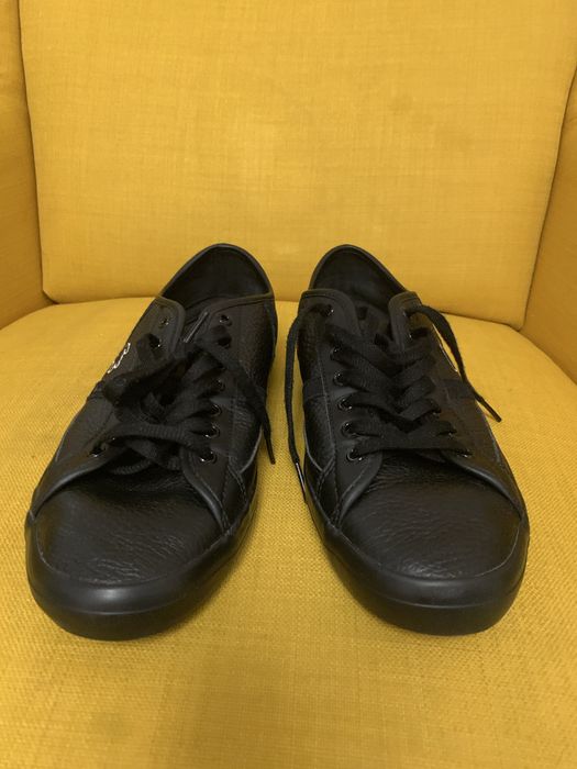 Tenisi lacoste in stare perfecta