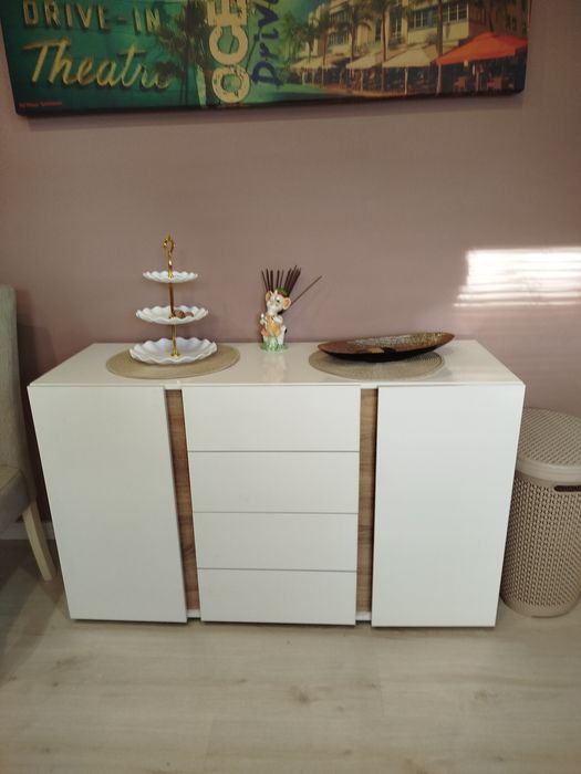 Скрин Омония бяло гланц