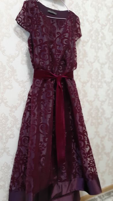 Платье вечернее, бордовое.