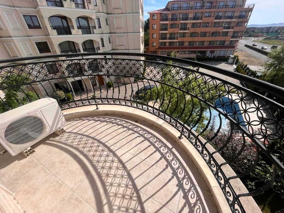 Тристаен апартамент в комплекс Хармони - Слънчев Бряг