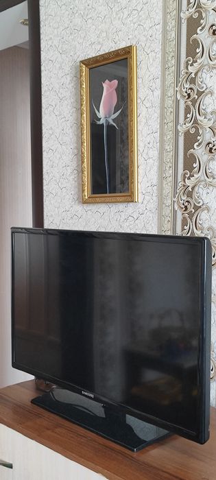 Продам LED-телевизор