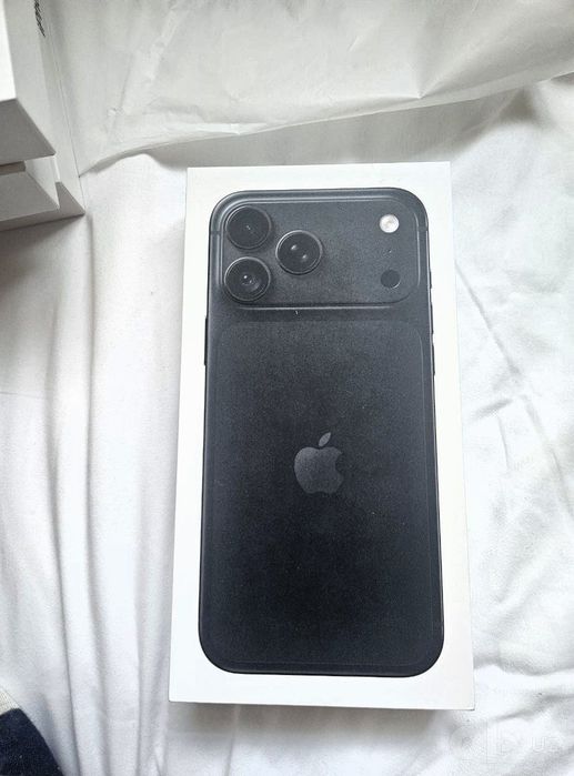 IPhone 18 pro max продеться