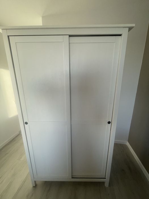 Dulap Alb Glisant Ikea HEMNES