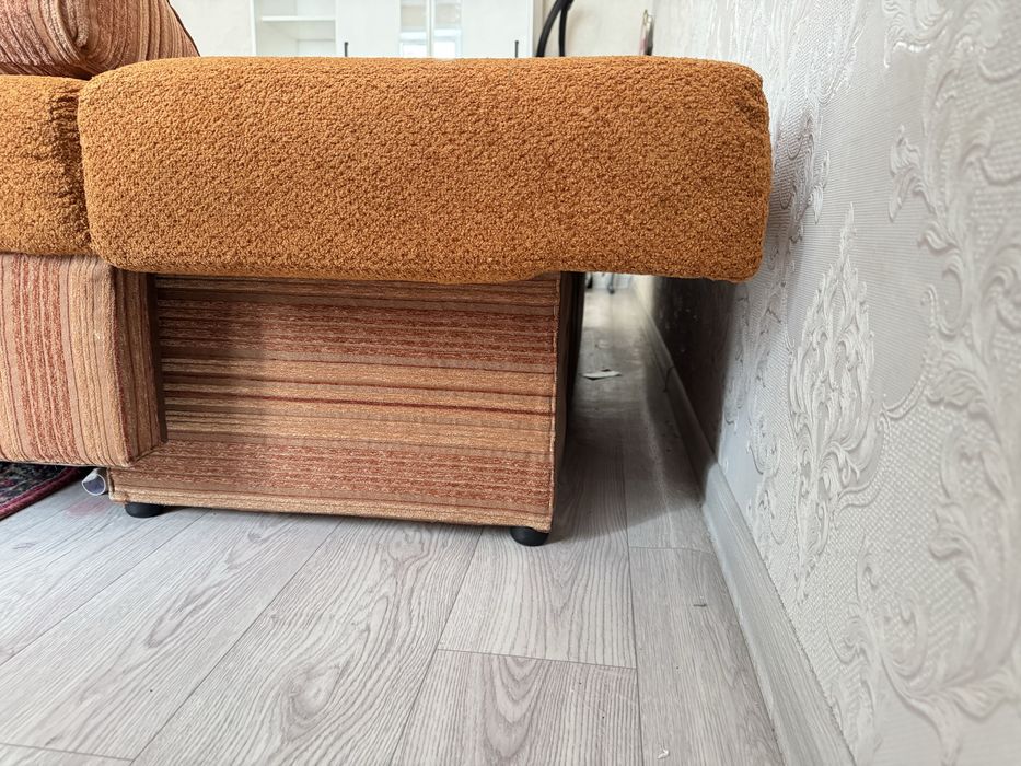 Продается диван-тахта