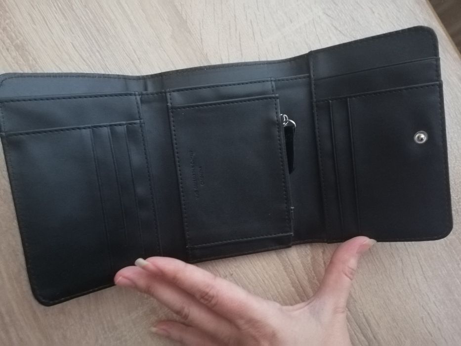 Дамски портфейли Guess,Moschino,Valentino,Furla,MK