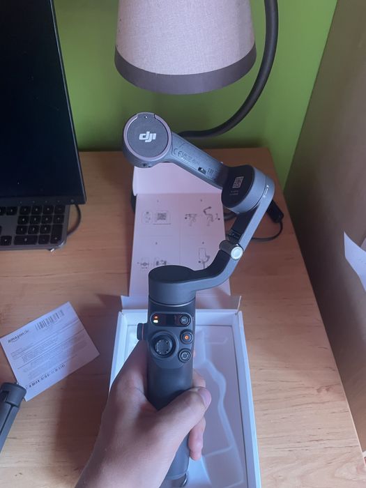 Dji osmo mobile 6 nou nouț