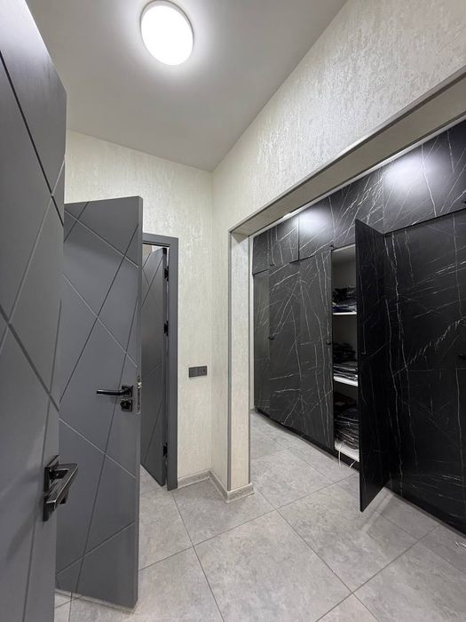 Продается ПОМЕЩЕНИЕ
Госпитальный 70кв.м