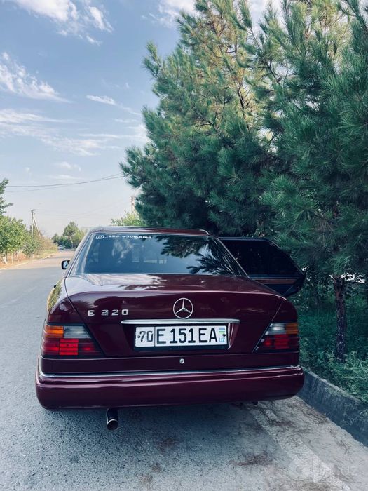 Mers 124 300 amg sotiladi 1992 yil xolati urta kiraska bulgan xammasii