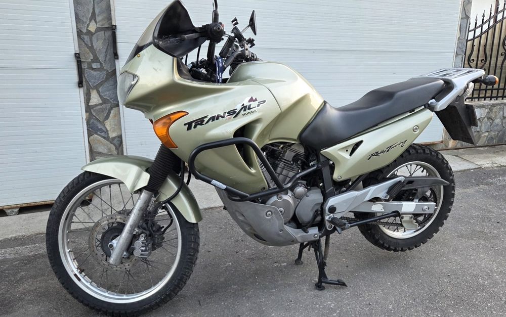 Honda Transalp XL 650 2 bucăți, înmatriculate, superbe, 2100 per bucata