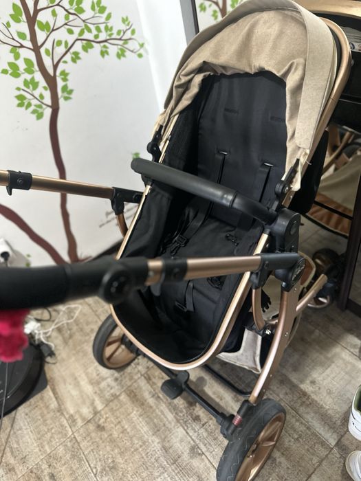 Carut cu landou 2 in 1 + scoica masina