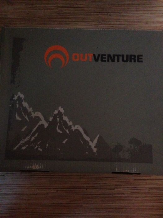 Продам спортивные  ботинки