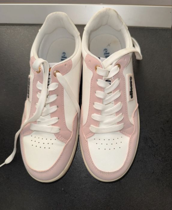 Adidasi Ellesse dama