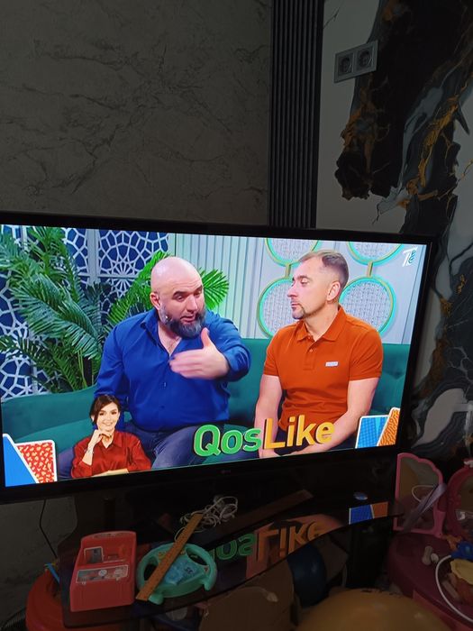 Продам телевизор