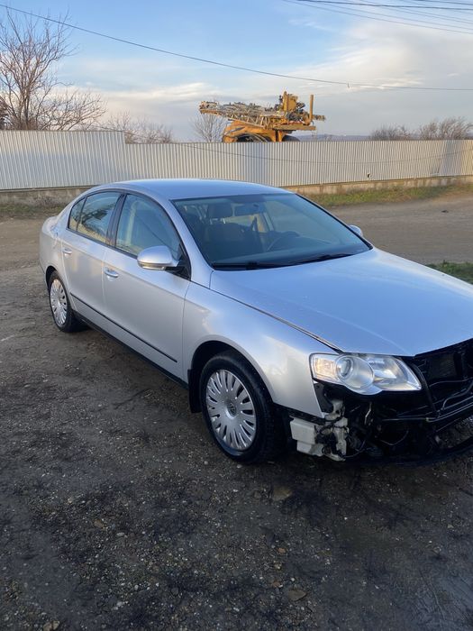 Dezmembrez vw passat b6 euro5 2.0 diesel