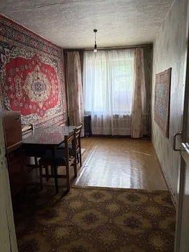 Срочно Продаётся Мирабад Авиагородок 3/4/4 ремонта нет  локации топ !