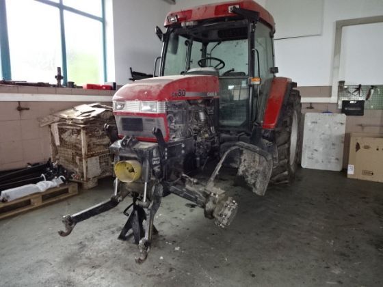 Dezmembrez tractor Case Cx 80