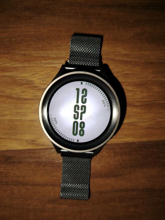 Samsung Galaxy Watch 5 Pro — почти как новые, отличное состояние.