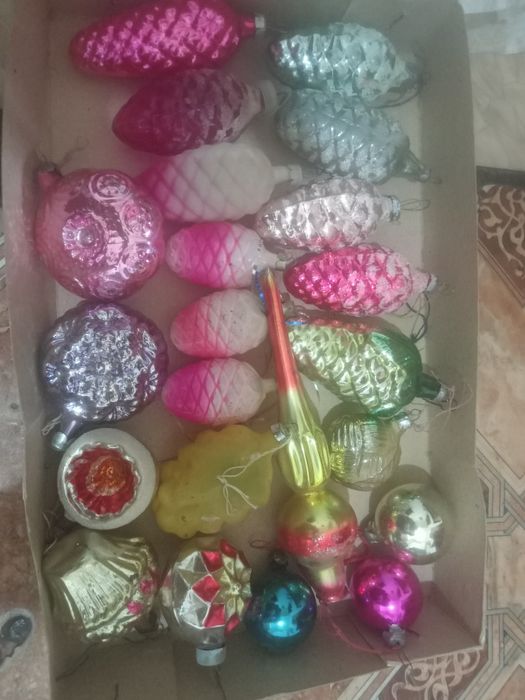 Продам новогодние игрушки.