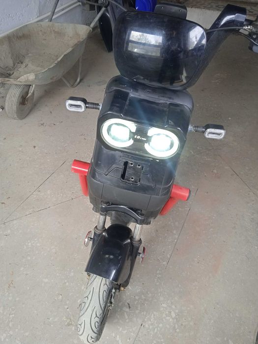 Электроскутер Tank 800 мощный