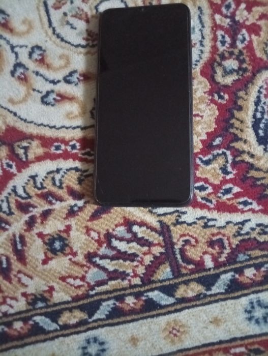 Oppo A17 телефон