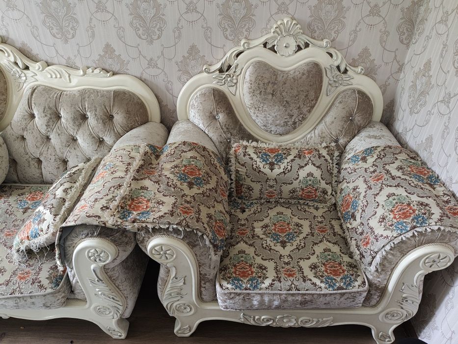 Уголок 2дивана 1кресло