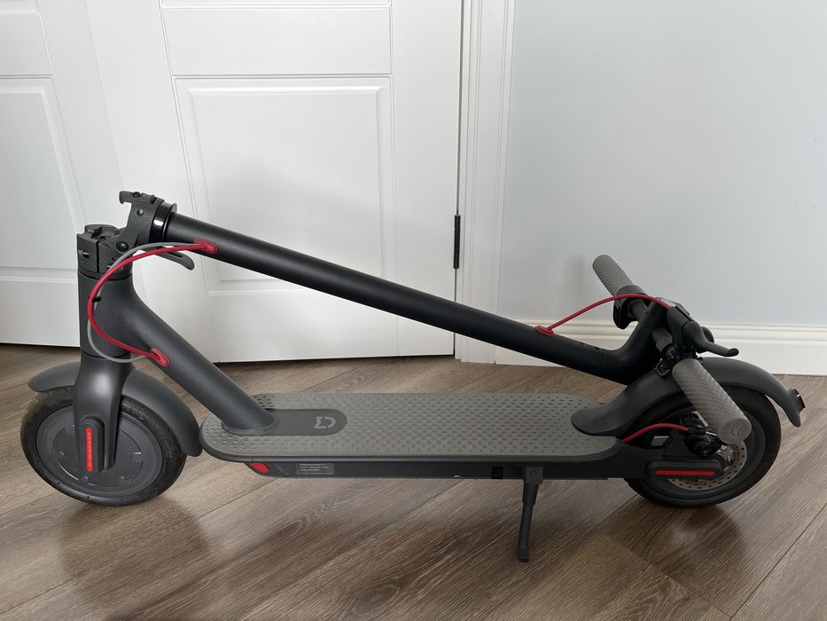 Электросамокат Xiaomi Mi Electric Scooter 1S