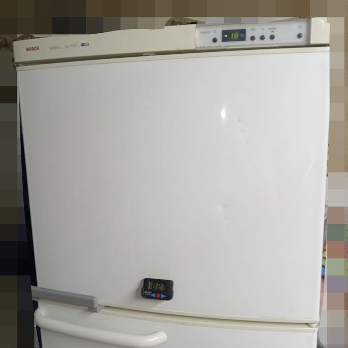 Срочно продам рабочий холодильник