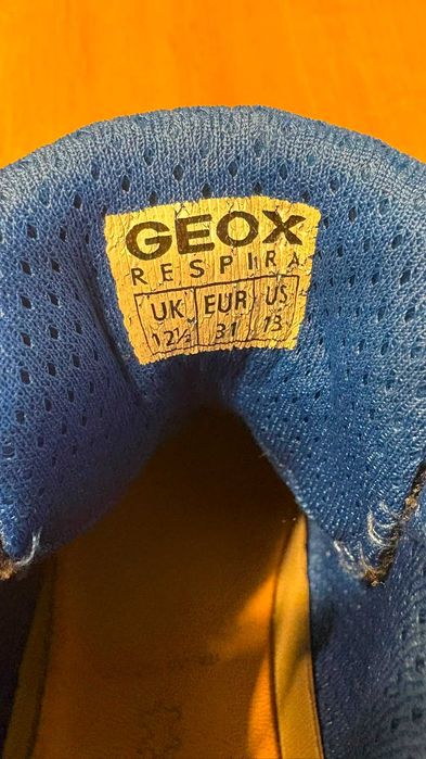 Ghete sport Geox Spider Man Perth Boy, marime 31, in stare foarte buna!