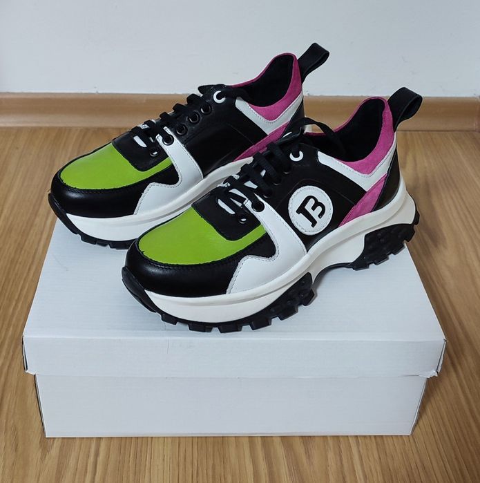 Продавам Маратонки и Кецове Естествена кожа