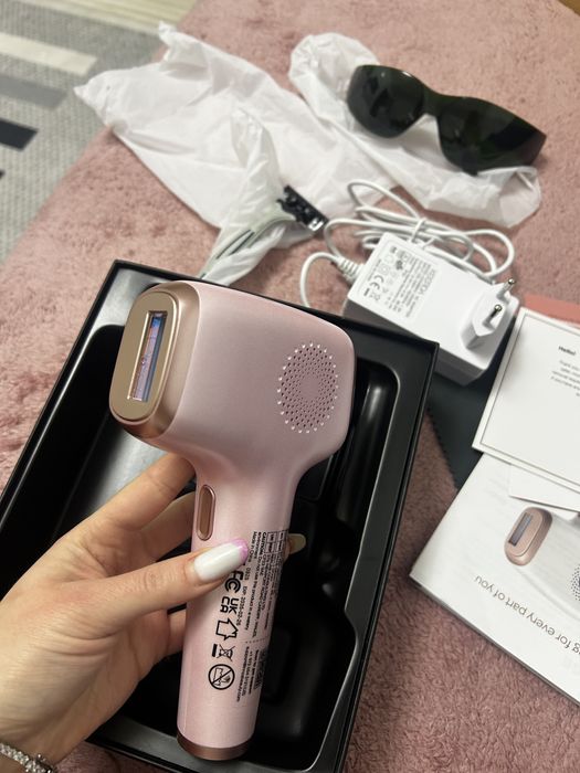 Dispozitiv de epilare IPL definitiva