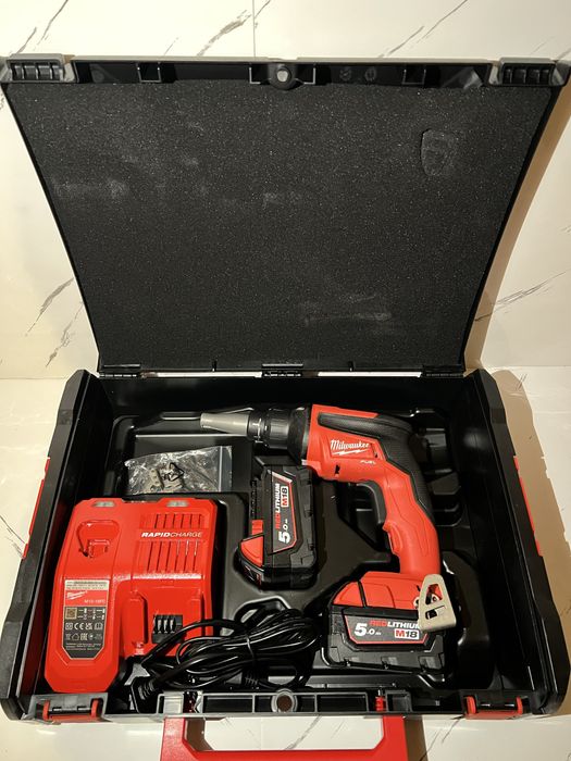 NEFOLOSITA Autofiletanta Rigips Milwaukee M18 FSG