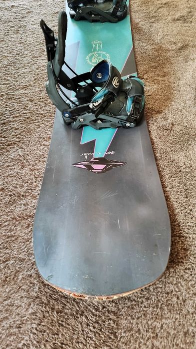 Placa Snowboard Drake League 152cm + Legaturi Snowboard Flow Juno M