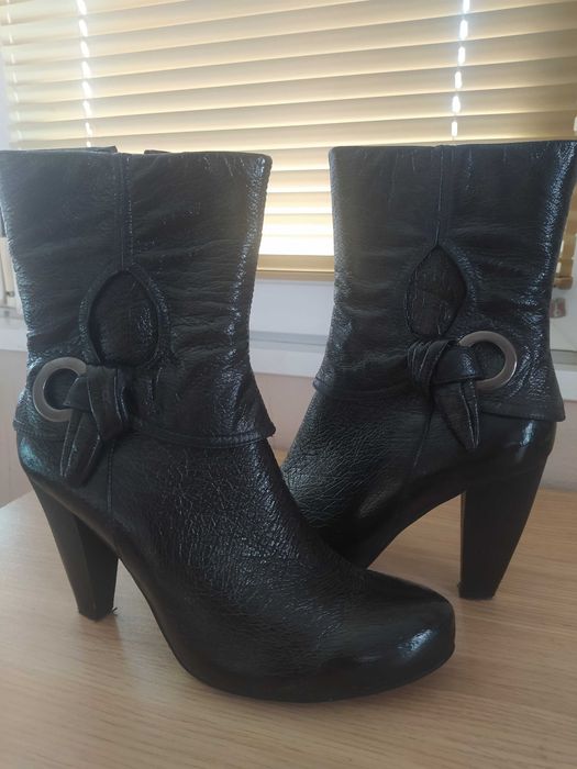 Дамски Боти в Черно размери 39 и 40
