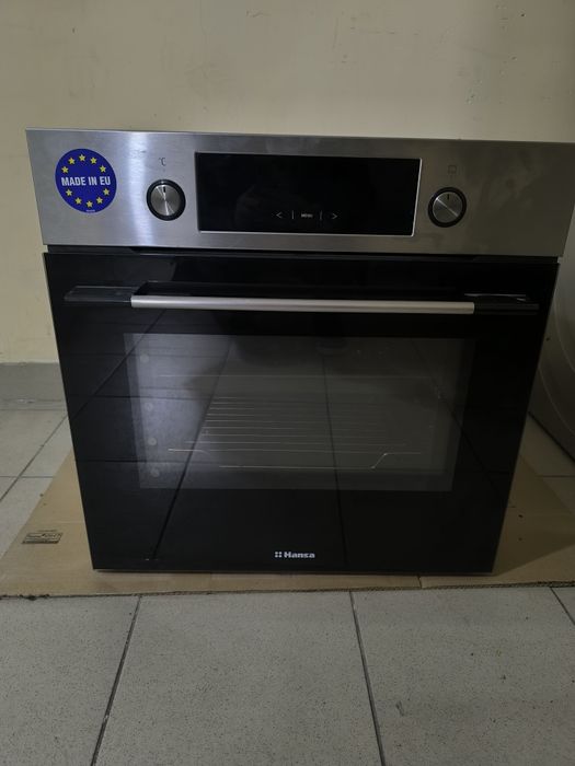 Продам рабочую духовку Hansa is
