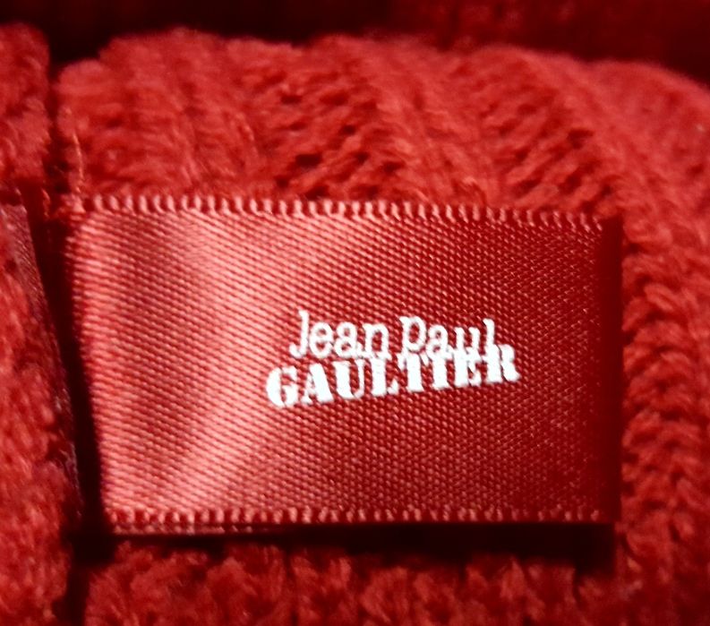 Шалове Gucci /Acne Studios / шапка Jean Paul Gaultier