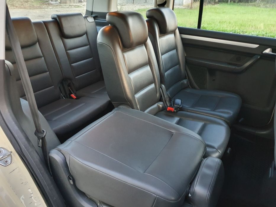 Dezmembrez vw Touran ,7 locuri ,2013 , diesel 1.6 , euro 5,CAY