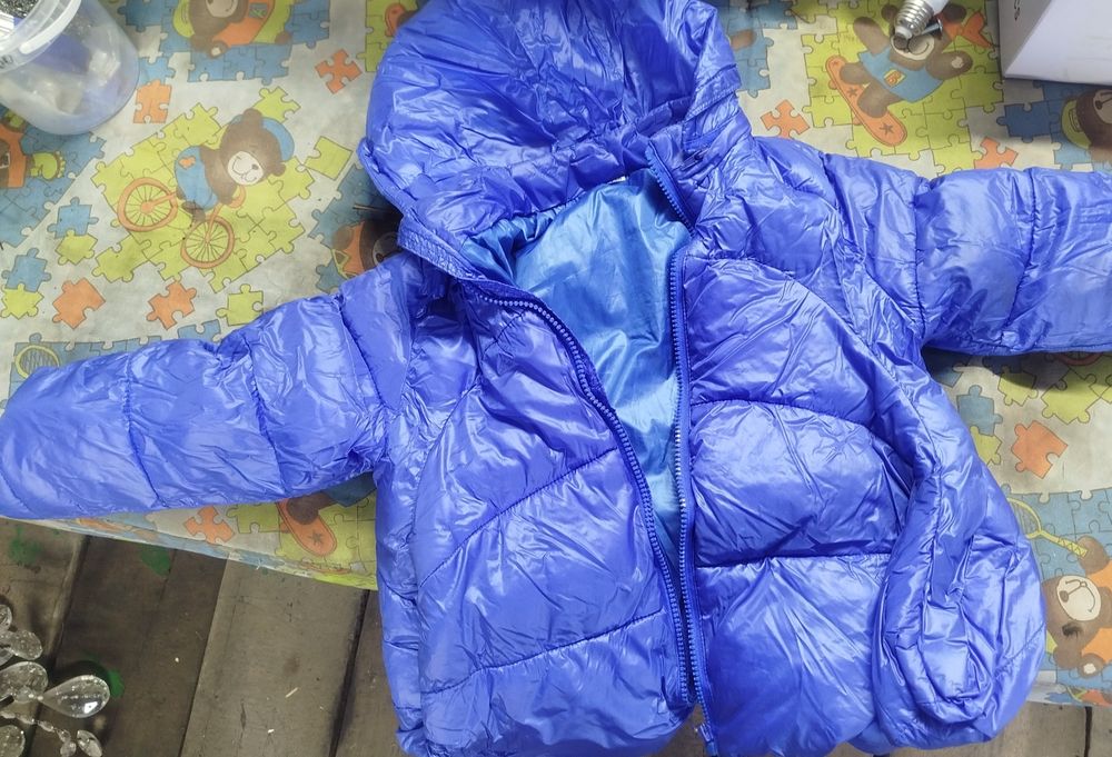Продам детские вещи от 4-6 лет
