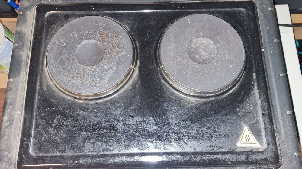 Cuptor electric Housetech,  cu 2 plite, folosit de cateva ori