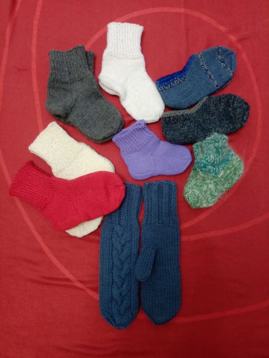 Носки, тапочки ручной работы