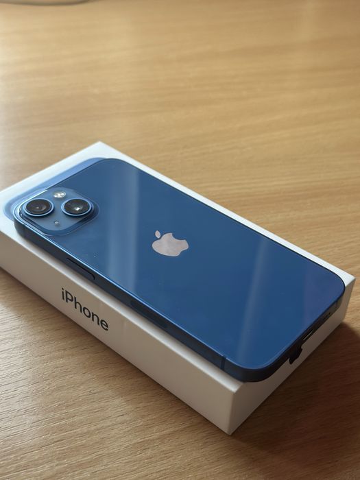 Продам Iphone 13 128ГБ
