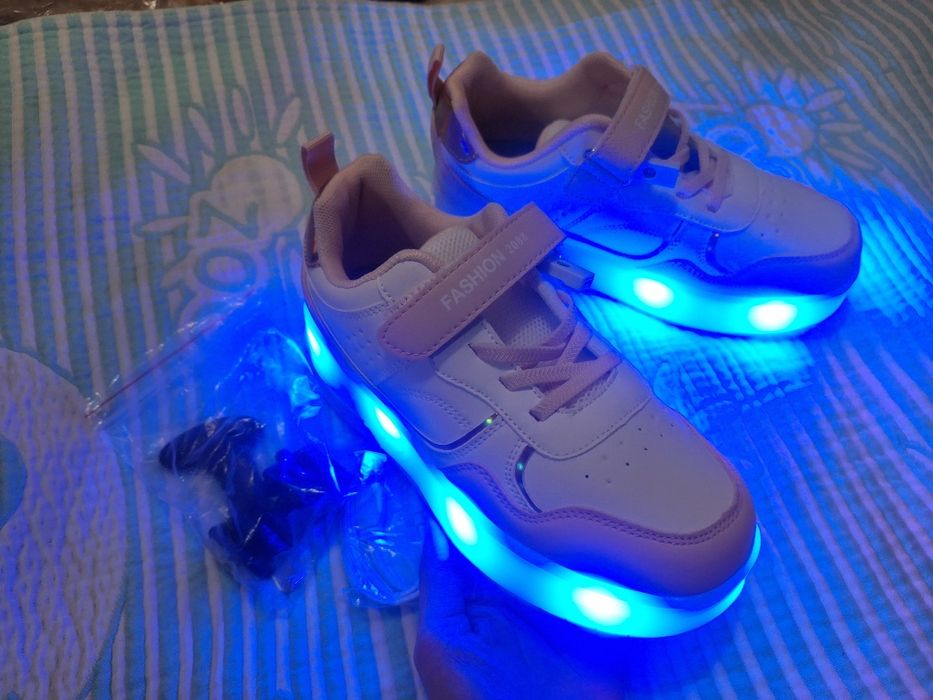 Rolik krasofka yengi