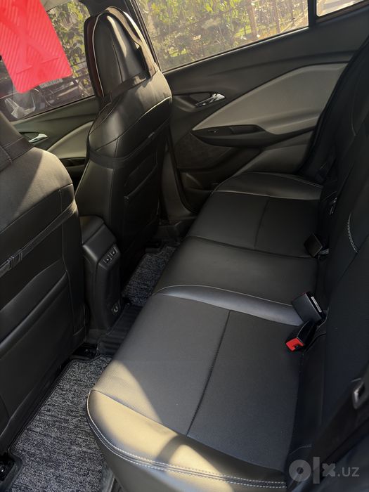 Chevrolet Onix Premier 2